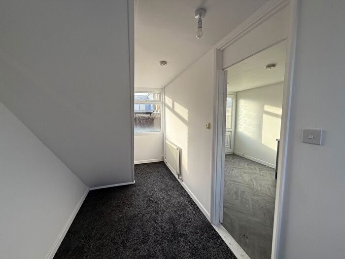 3 Bedroom Terraced House For Sale In Cadeleigh Close, Hull, Yorkshire, HU7