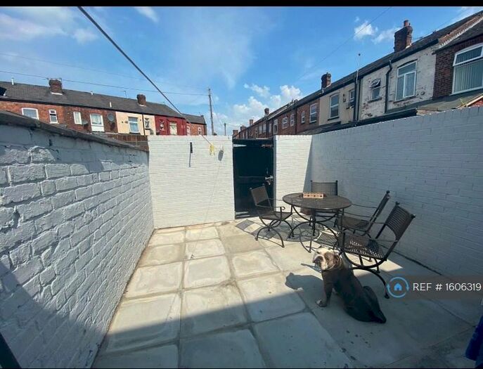3 Bedroom Terraced House To Rent In Blackpool Street, Manchester, M11