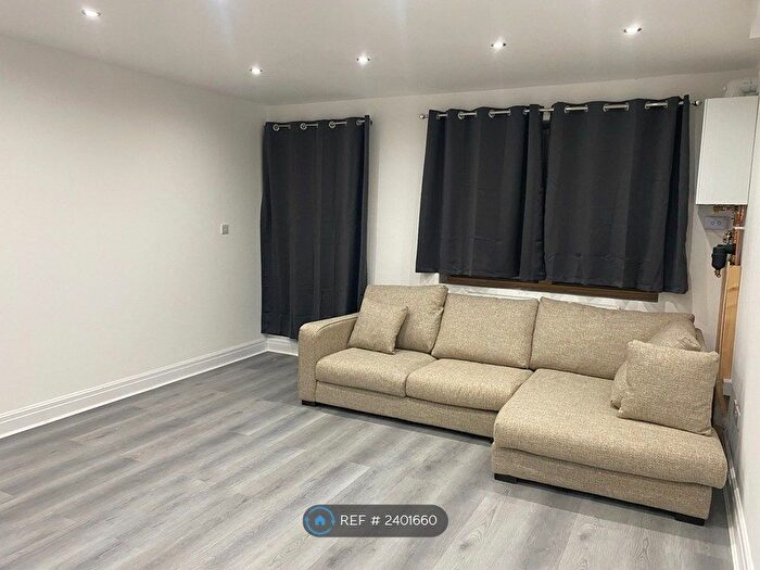 1 Bedroom Flat To Rent In Tanner St, Barking, IG11