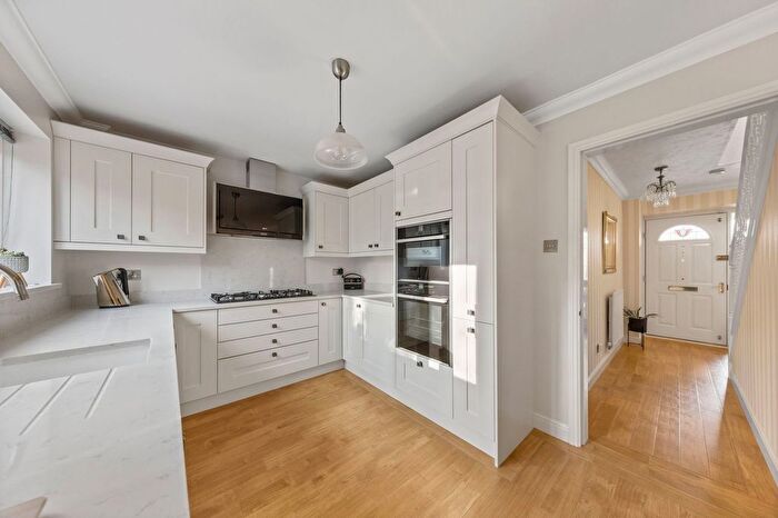 4 Bedroom Detached House For Sale In Pendle Gardens, Culcheth, WA3 - Photo 3