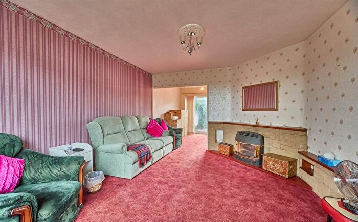 3 Bedroom Detached House For Sale In Farneway, Hinckley, LE10