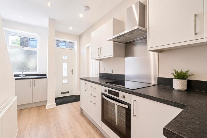3 Bedroom Terraced House For Sale In Booth Road, Rossendale, BB4