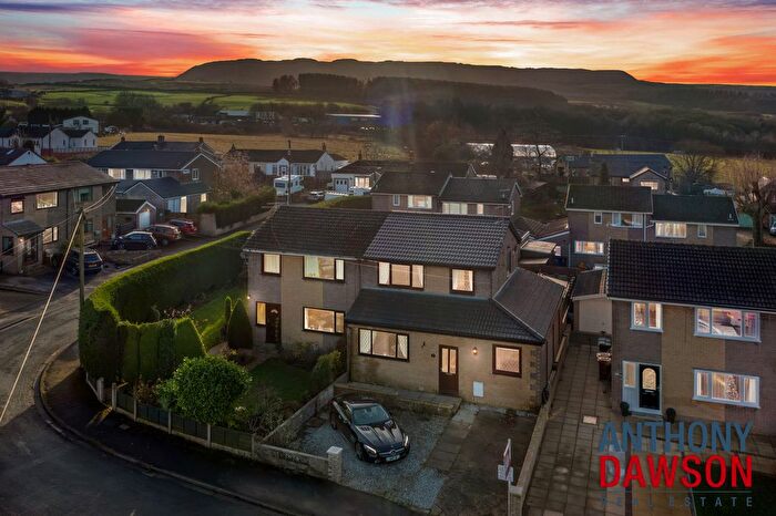 4 Bedroom Semi-Detached House For Sale In Andelen Close, Hapton, BB11