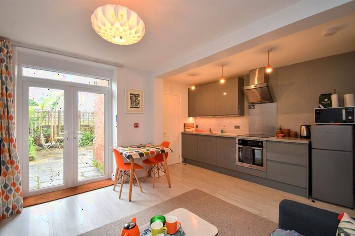 1 Bedroom Flat To Rent In Tower Road West, St. Leonards-On-Sea, TN38