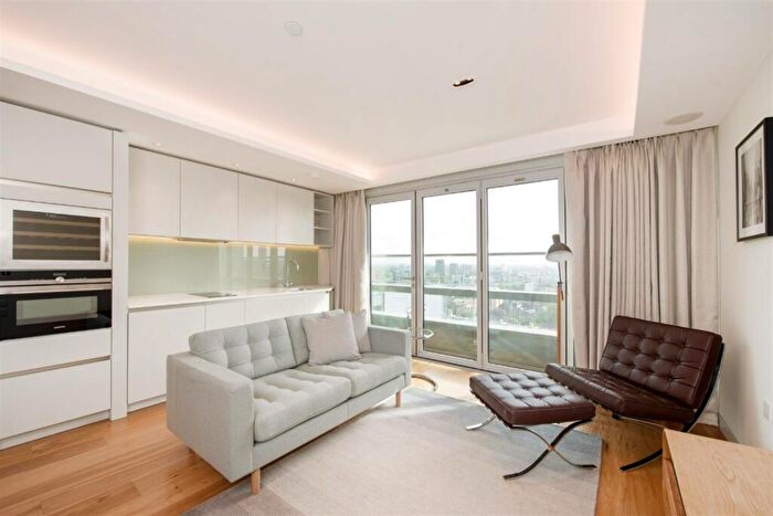 Apartment To Rent In Canaletto Tower, City Road, EC1V