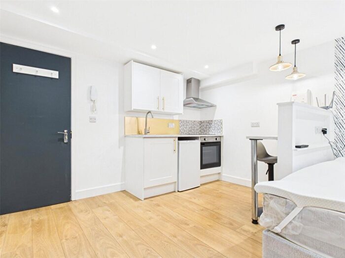 Apartment To Rent In Castle Street, Brighton, BN1