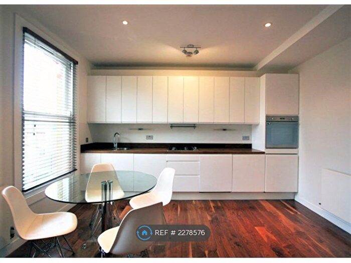 2 Bedroom Flat To Rent In Tunstall Road, London, SW9