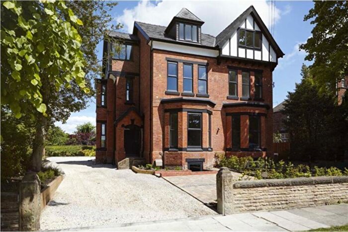 2 Bedroom Apartment To Rent In Princes Road, Sale, M33