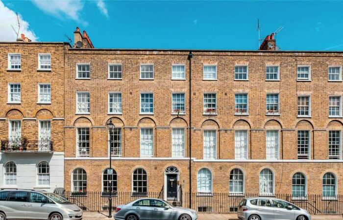 2 Bedroom Apartment To Rent In Myddelton Square, EC1R