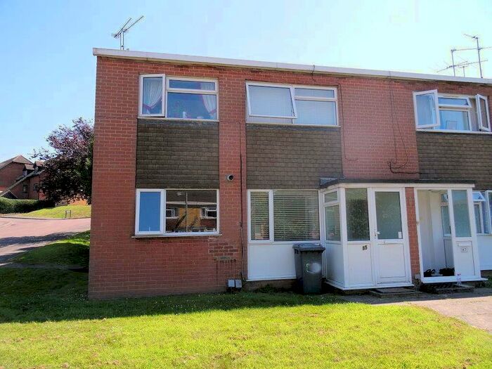 2 Bedroom Maisonette To Rent In Lower Elmstone Drive, Tilehurst, Reading, RG31