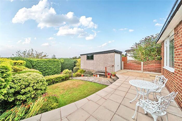 2 Bedroom Bungalow For Sale In Wrenbury Grove, Cookridge, Leeds, LS16