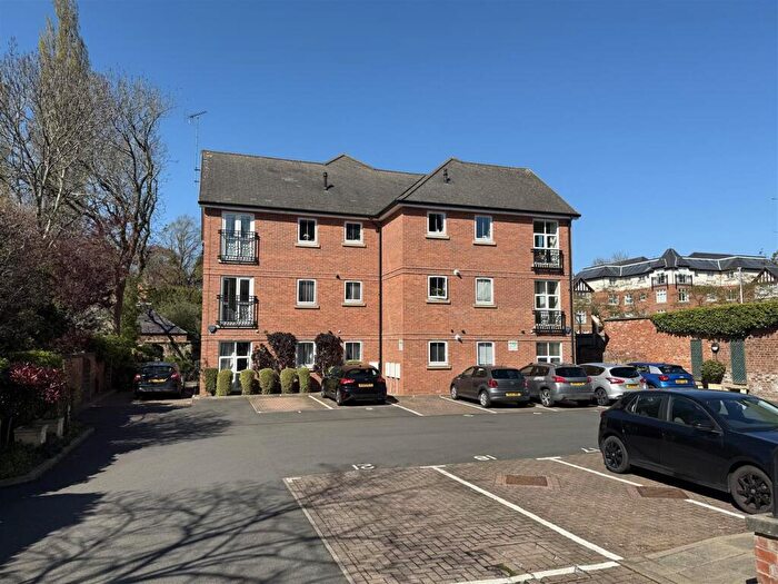 2 Bedroom Flat For Sale In Trinity Road, Darlington, DL3