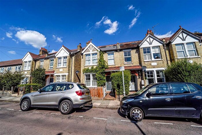 2 Bedroom Maisonette For Sale In Kenley Road, St Margarets, TW1
