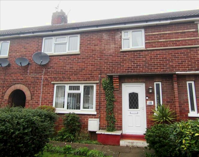 3 Bedroom Town House To Rent In Cambridge Road, Scunthorpe, DN16
