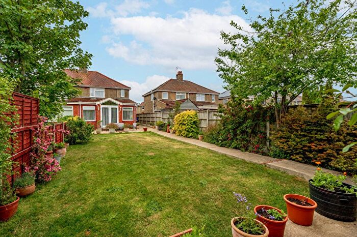 3 Bedroom Semi-detached House For Sale In Monckton Avenue, Lowestoft, NR32