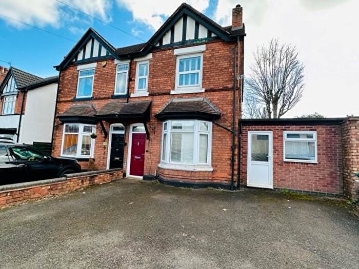 5 Bedroom House To Rent In Coleshill Road, Sutton Coldfield, B75