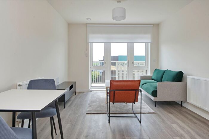 1 Bedroom Flat To Rent In Snowdrop House, Elder Mews, Tooting, SW17