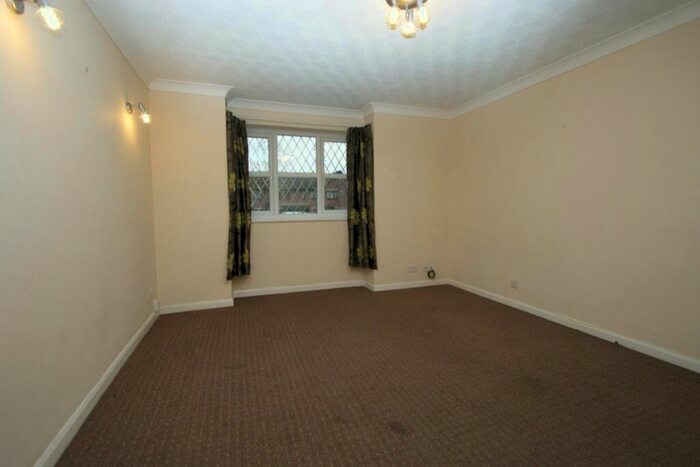 1 Bedroom Flat To Rent In Adam Close, Cippenham, SL1