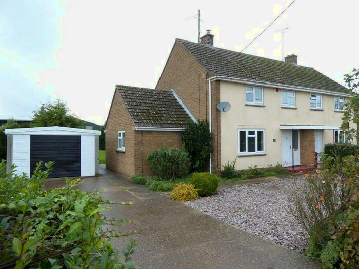 3 Bedroom Semi-Detached House To Rent In Branches Lane, Holbeach, PE12