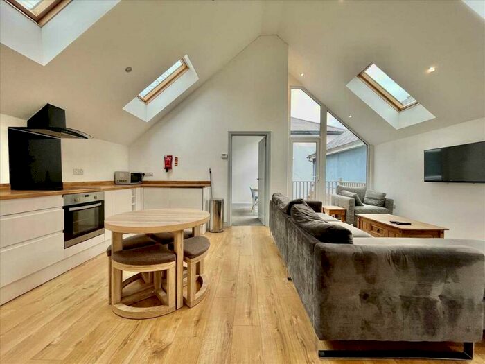 2 Bedroom Apartment To Rent In Woodland Terrace Lane, Plymouth, Plymouth, PL4