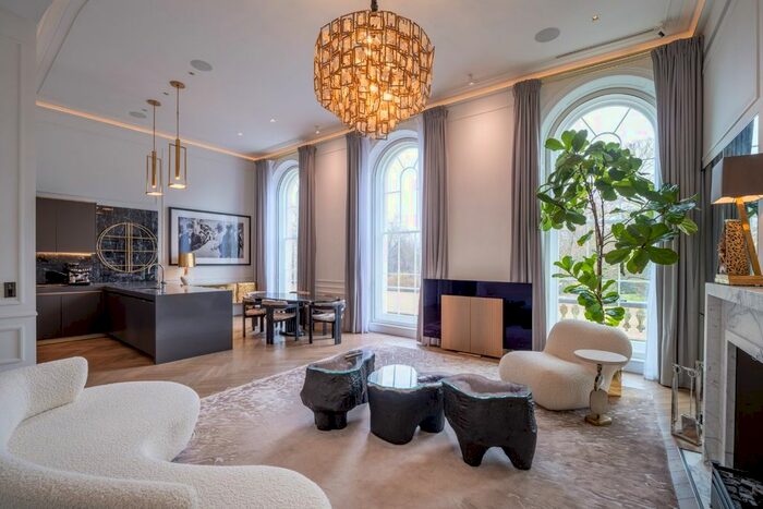 3 Bedroom Flat To Rent In Regent's Crescent, Park Crescent, Marylebone, W1B