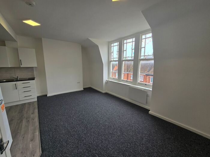 1 Bedroom Flat To Rent In Church Street, Enfield, London, EN2