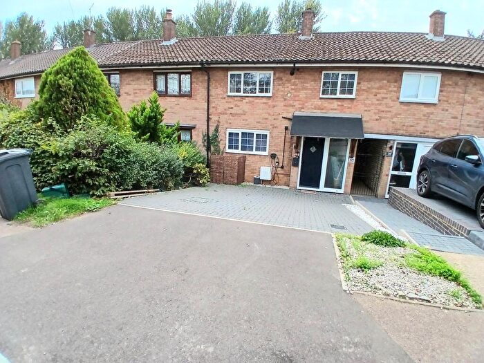 3 Bedroom House To Rent In Brook Drive, Stevenage, SG2