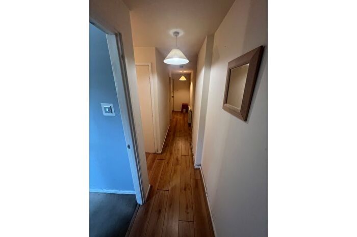 2 Bedroom Flat For Sale In Old Snow Hill, City Centre, Birmingham, B4 - Photo 3