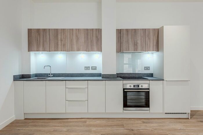 2 Bedroom Flat To Rent In North Star Avenue, Swindon, SN2