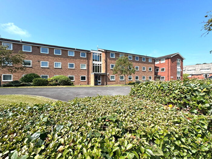 1 Bedroom Flat For Sale In Brentwood Court, Southport, PR9