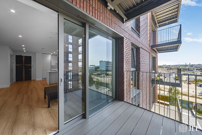 1 Bedroom Flat To Rent In Quay Walk, London, HA0
