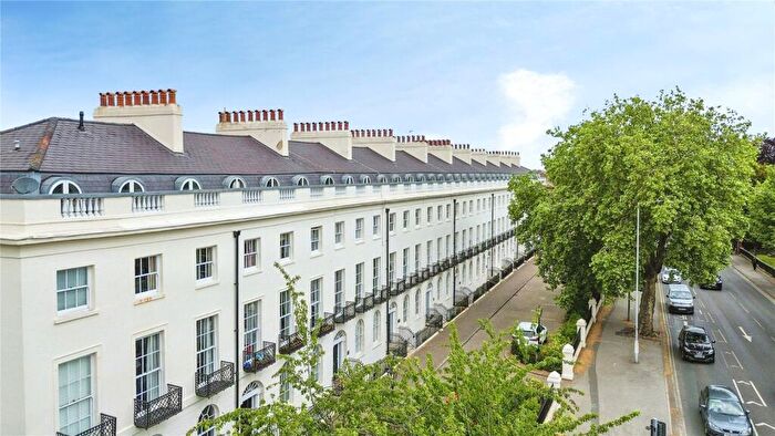 1 Bedroom Apartment For Sale In Albion Terrace, London Road, Reading, Berkshire, RG1