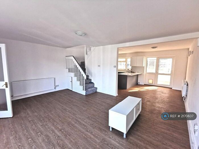 3 Bedroom Semi-Detached House To Rent In Peveril Crescent, Manchester, M21