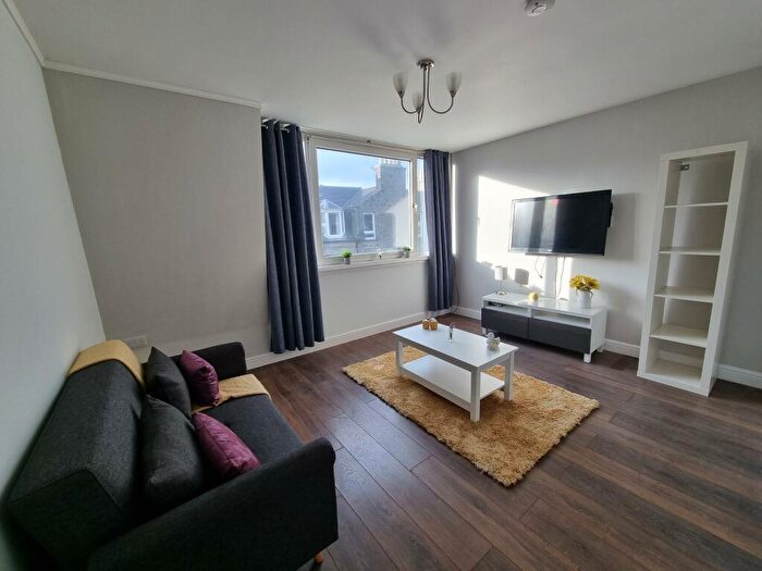 1 Bedroom Flat To Rent In Mount Street, Rosemount, Aberdeen, AB25