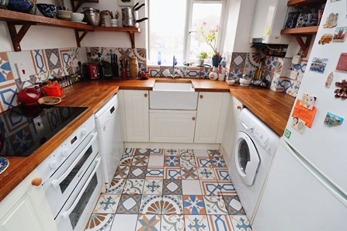 2 Bedroom Flat For Sale In Campernell Close, Brightlingsea, CO7