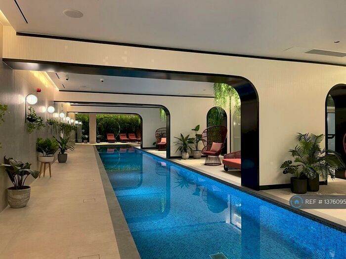 2 Bedroom Flat To Rent In Oxygen Tower, Manchester, M1