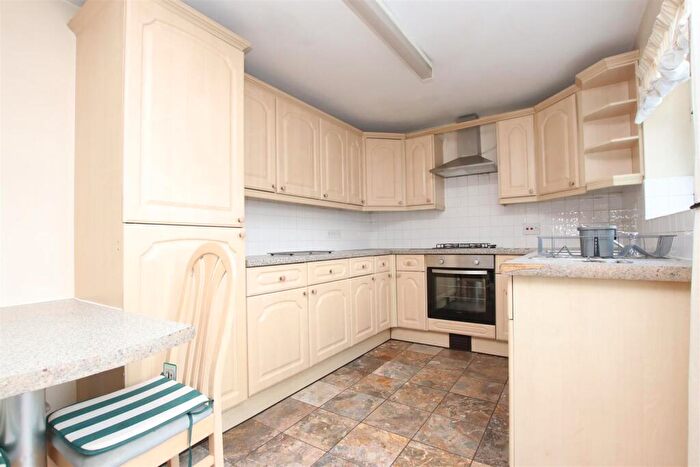 4 Bedroom House To Rent In Holcombe Green, Bath, BA1