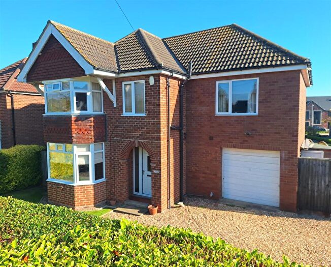 4 Bedroom Detached House For Sale In Kenwick Road, Louth, LN11