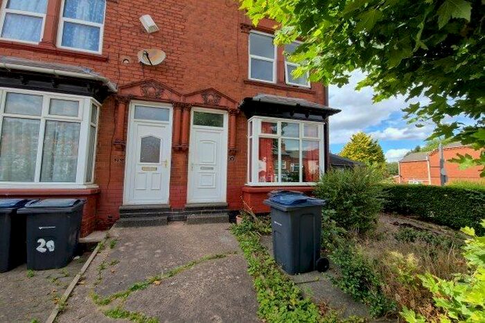 2 Bedroom Property To Rent In Ridgeway, Birmingham, B17