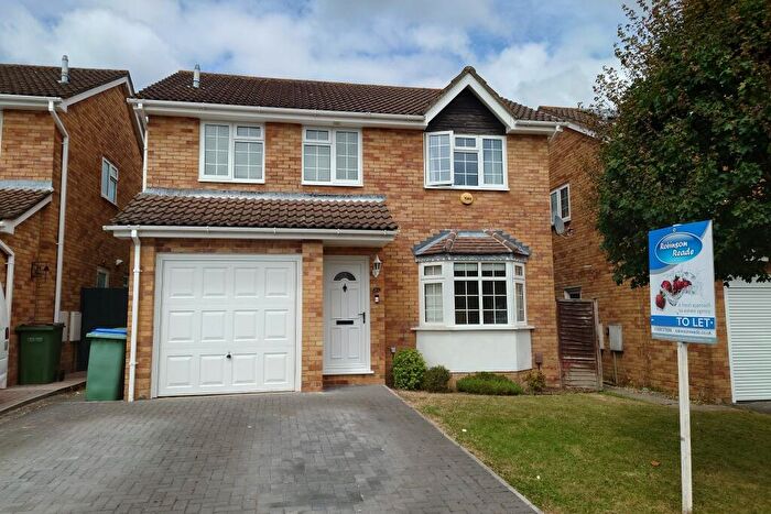 4 Bedroom Detached House To Rent In Lawn Drive, Locks Heath, SO31