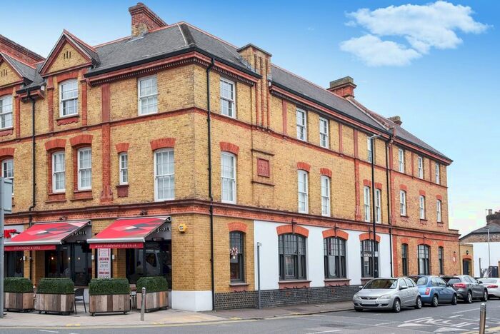 1 Bedroom Flat To Rent In Smith Street, Watford, WD18