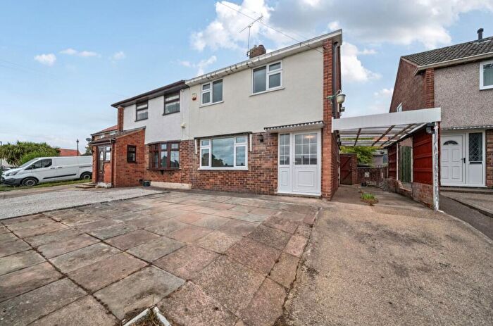2 Bedroom Semi Detached House For Sale In Bainbridge Road, Bolsover, Chesterfield, Derbyshire, S44
