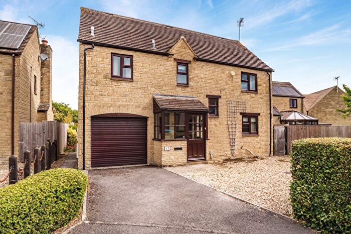 4 Bedroom Detached House For Sale In Morestall Drive, Cirencester, Gloucestershire, GL7