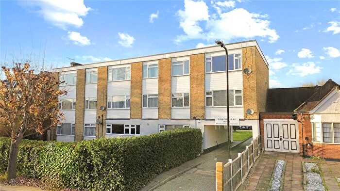 2 Bedroom Flat For Sale In Wallwood Road, Leytonstone, London, E11