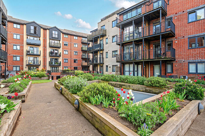 3 Bedroom Duplex For Sale In Tanners Wharf, Bishops Stortford, Hertfordshire, CM23