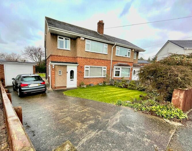 3 Bedroom Semi-Detached House To Rent In The Quillet, Neston, CH64