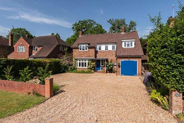 4 Bedroom Detached House For Sale In Bentsbrook Park, North Holmwood, RH5