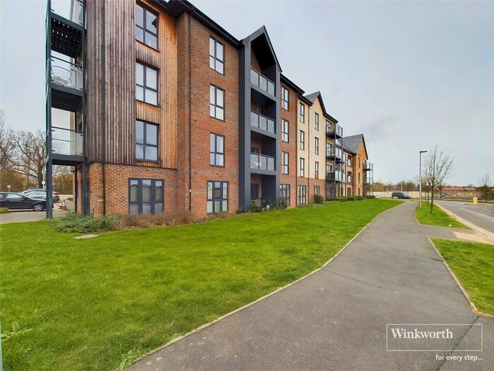 1 Bedroom Apartment To Rent In Kirkpatrick House, Millard Place, Arborfield Green, Reading, RG2