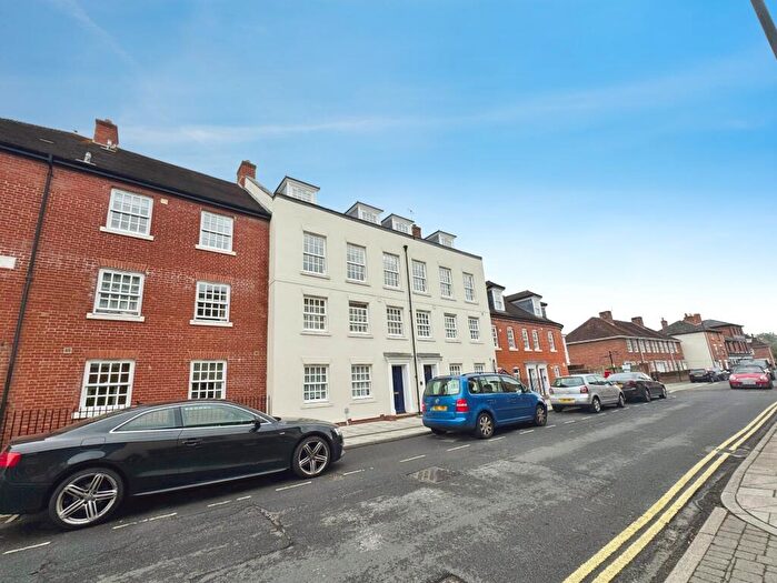 2 Bedroom Flat For Sale In Gigant Street, Salisbury, SP1