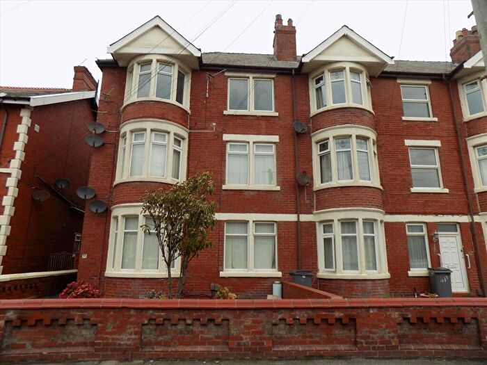 2 Bedroom Flat To Rent In Burlington Road, Blackpool, FY4